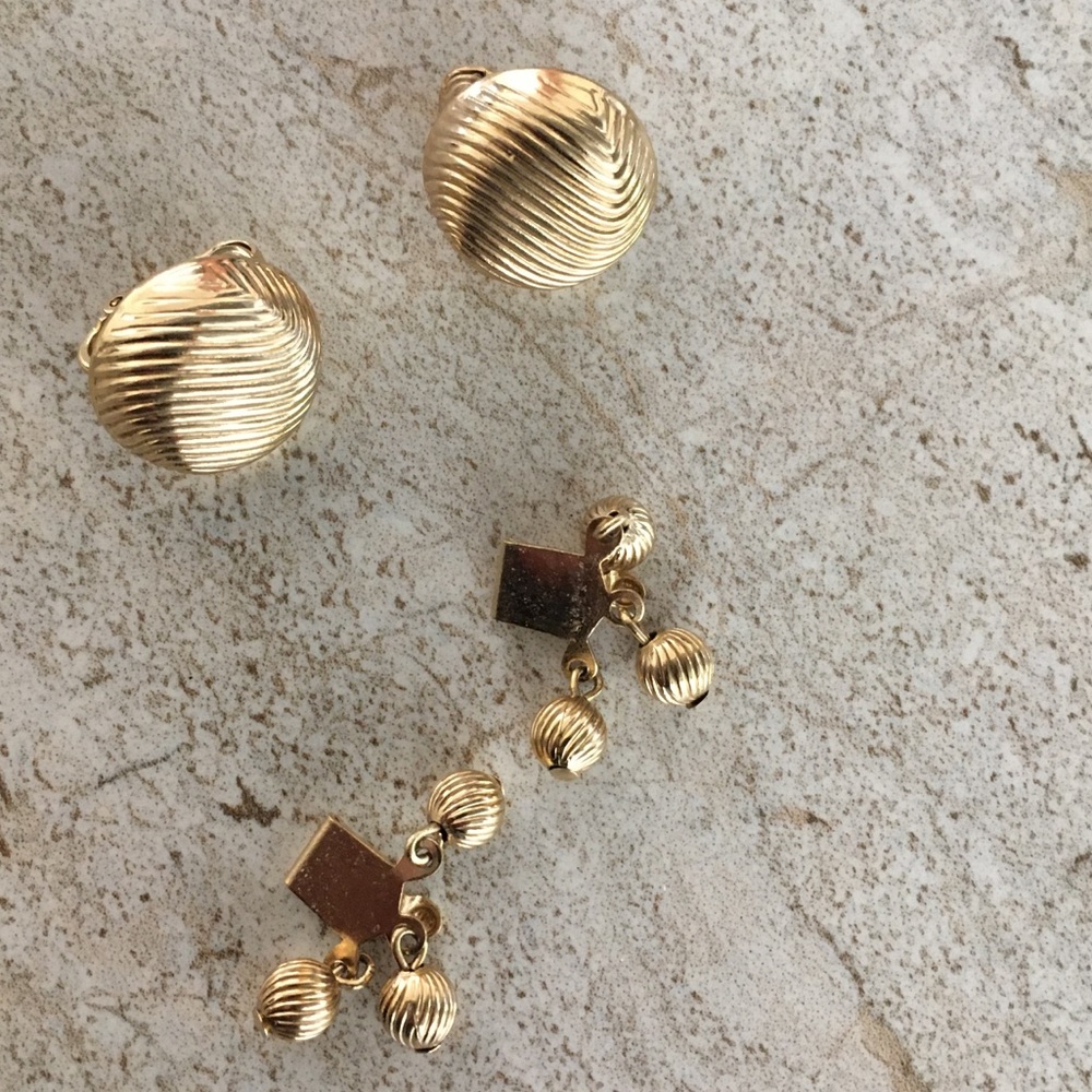 Sarah Coventry Vintage Gold-tone 2-way earrings - Picture 4 of 6